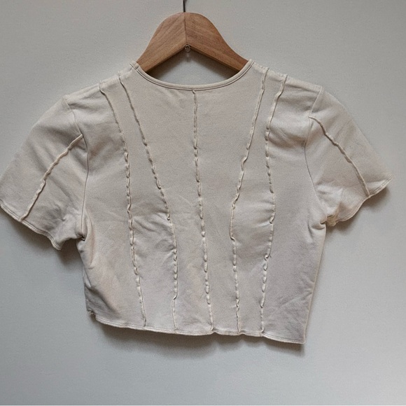 Oh Polly Asymmetrical crop top - Picture 2 of 3